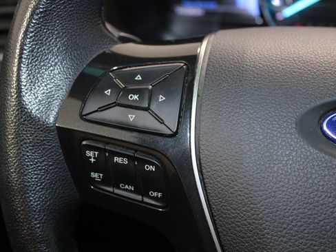 Used 2017 Ford Explorer Limited image 38