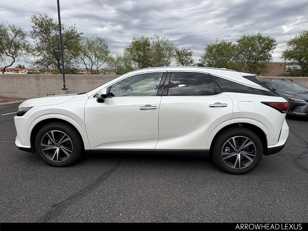 Used 2026 Lexus RX 350 Premium w/ Accessory Package (2T) FWD image 3