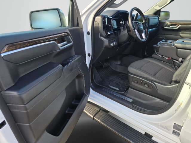 Used 2022 GMC Sierra 1500 SLE w/ X31 Off-Road Package AWD/4WD image 22
