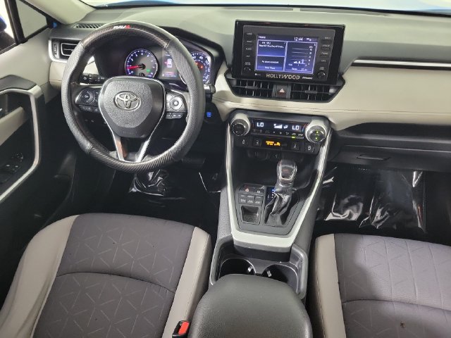 Used 2020 Toyota RAV4 XLE w/ Convenience Package AWD/4WD image 15