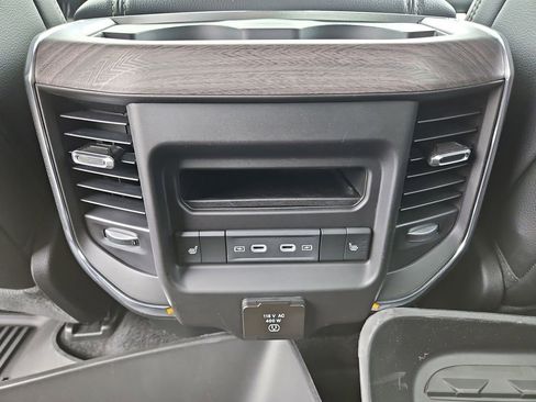 Used 2026 RAM 1500 Laramie w/ Night Edition image 17