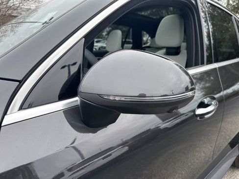 New 2026 Mercedes-Benz GLC 300 4MATIC image 11