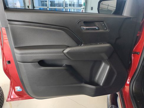 Used 2023 Chevrolet Colorado LT w/ LT Convenience Package II image 19