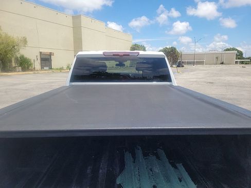 Used 2021 Chevrolet Silverado 2500 Custom w/ Custom Value Package AWD/4WD image 9