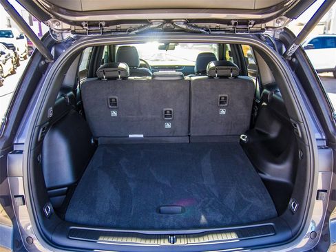 New 2025 Jeep Grand Cherokee Limited image 12