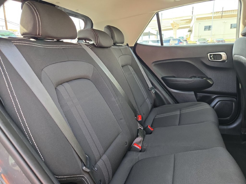 Used 2026 Hyundai Venue SEL FWD image 30