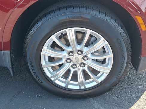 Used 2017 Cadillac XT5 FWD image 8