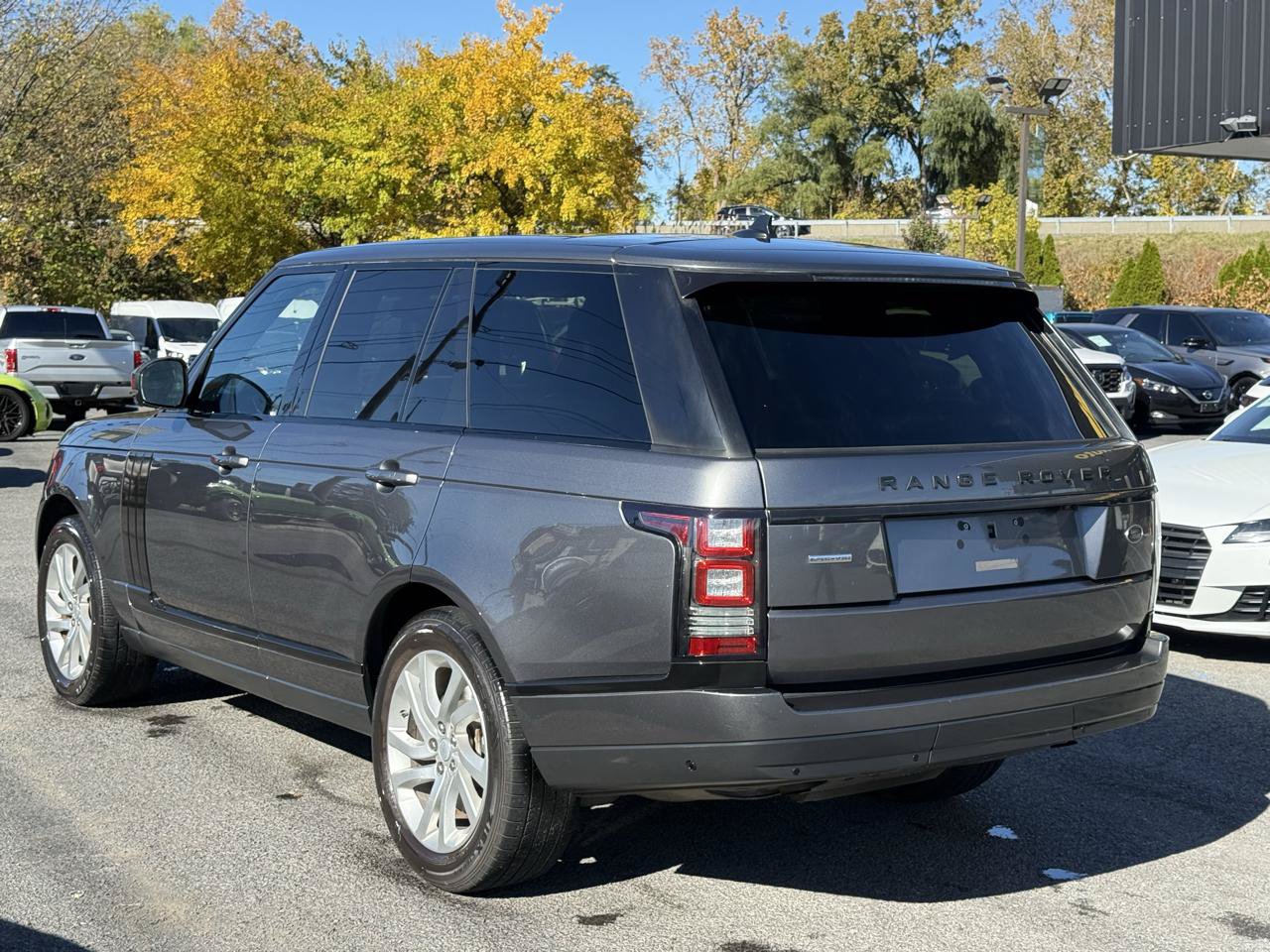 Used 2016 Land Rover Range Rover Supercharged AWD/4WD image 8