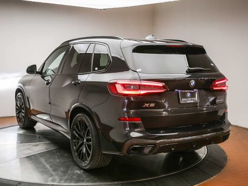 Used 2022 BMW X5 xDrive40i w/ M Sport Package AWD/4WD image 5