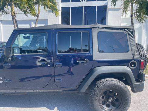 Used 2013 Jeep Wrangler Unlimited Sport image 28