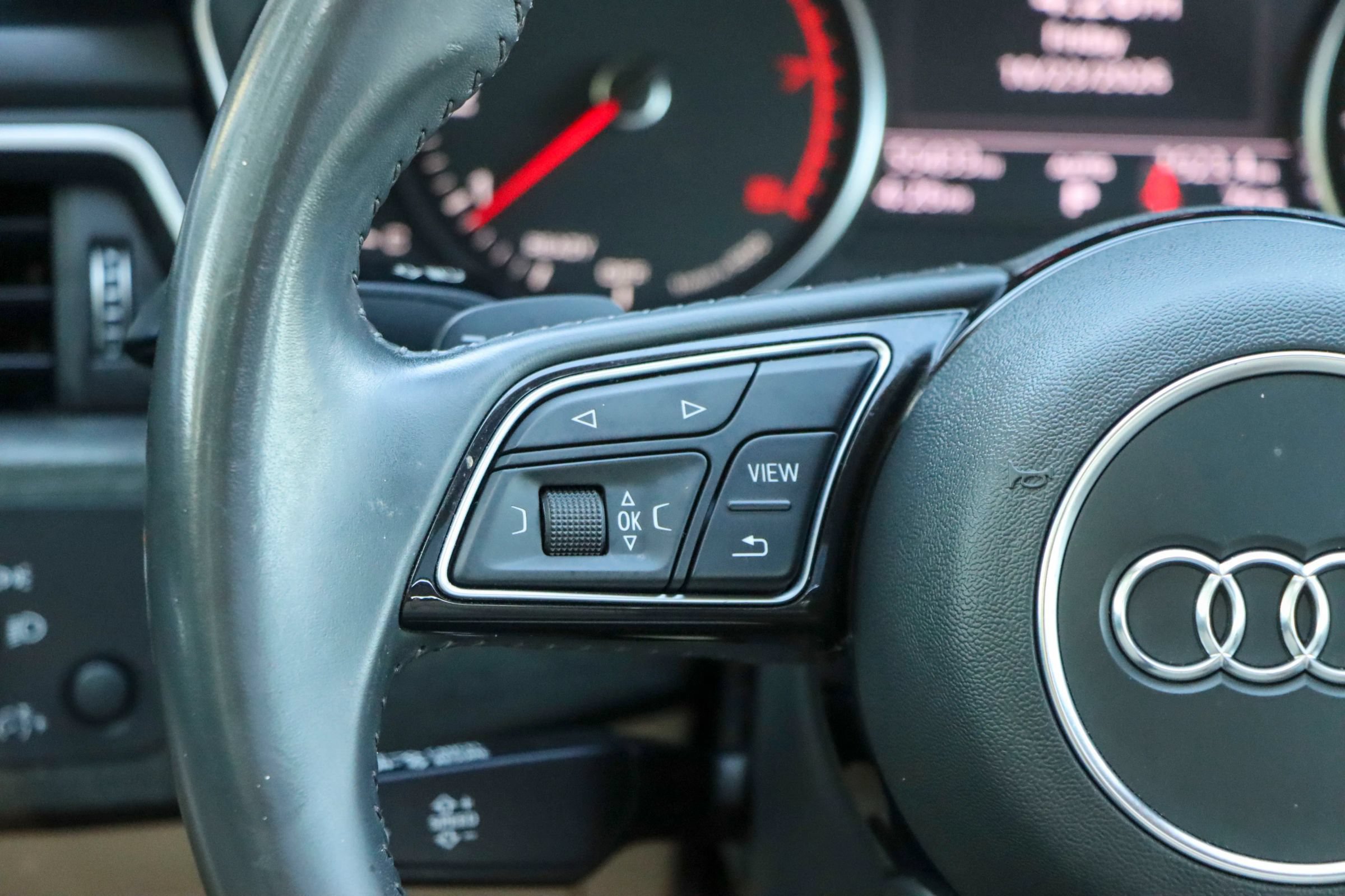 Used 2018 Audi A4 2.0T Ultra Premium w/ Convenience Package FWD image 28