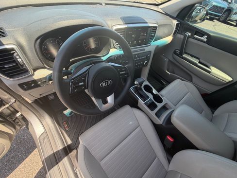 Used 2021 Kia Sportage LX w/ LX Fwd Popular Package image 16