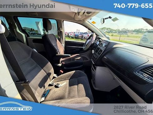 Used 2014 Dodge Grand Caravan American Value Package FWD image 20