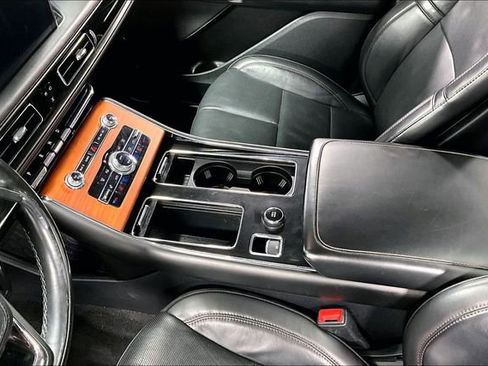 Used 2020 Lincoln Aviator Reserve w/ Equipment Group 201A AWD/4WD image 19