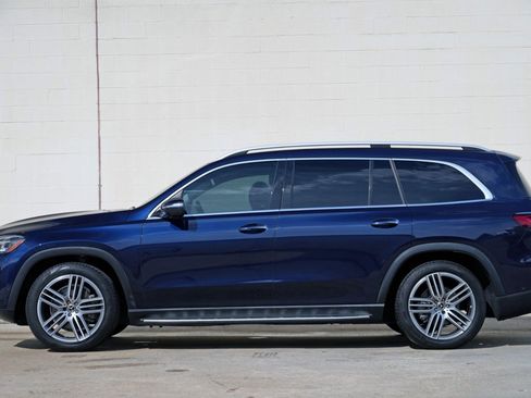 Used 2022 Mercedes-Benz GLS 450 4MATIC image 9