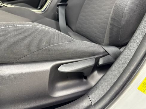 Used 2022 Toyota Corolla Hatchback image 13