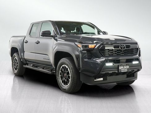 Used 2024 Toyota Tacoma TRD Off-Road AWD/4WD image 7