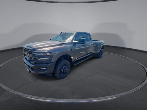 New 2026 RAM 3500 Tradesman AWD/4WD image 4
