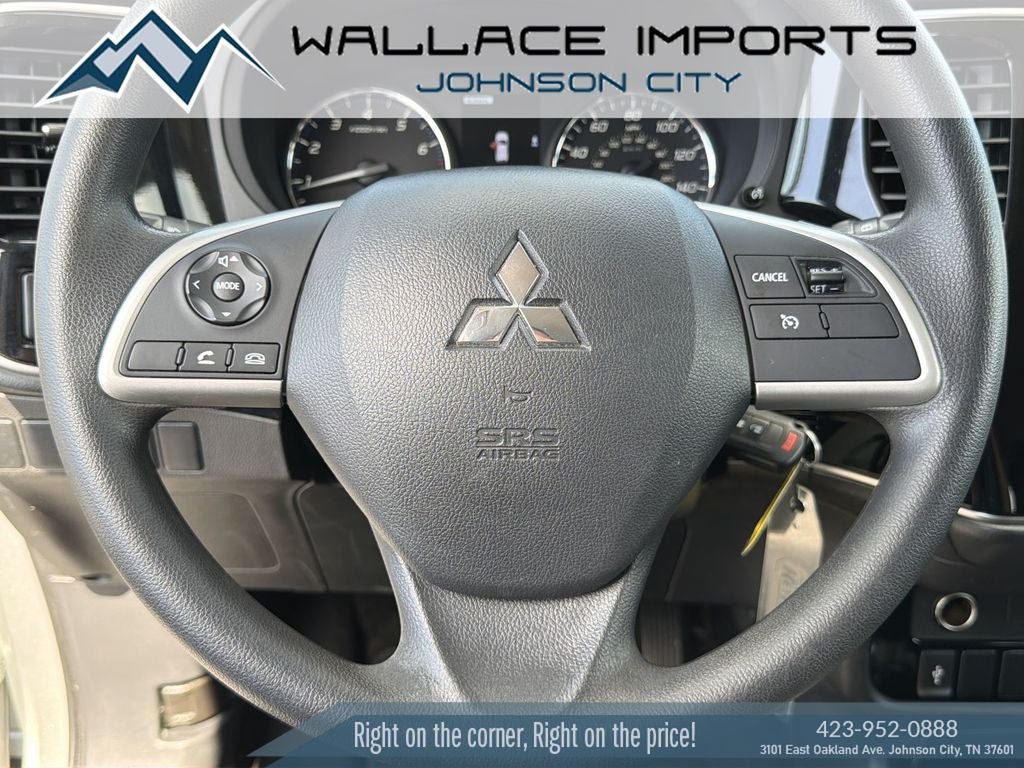 Used 2020 Mitsubishi Outlander ES AWD/4WD image 27
