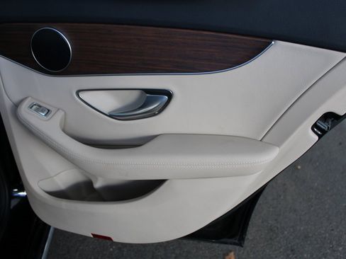 Used 2020 Mercedes-Benz C 300 C 300 image 51