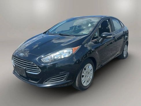 Used 2016 Ford Fiesta SE FWD image 3