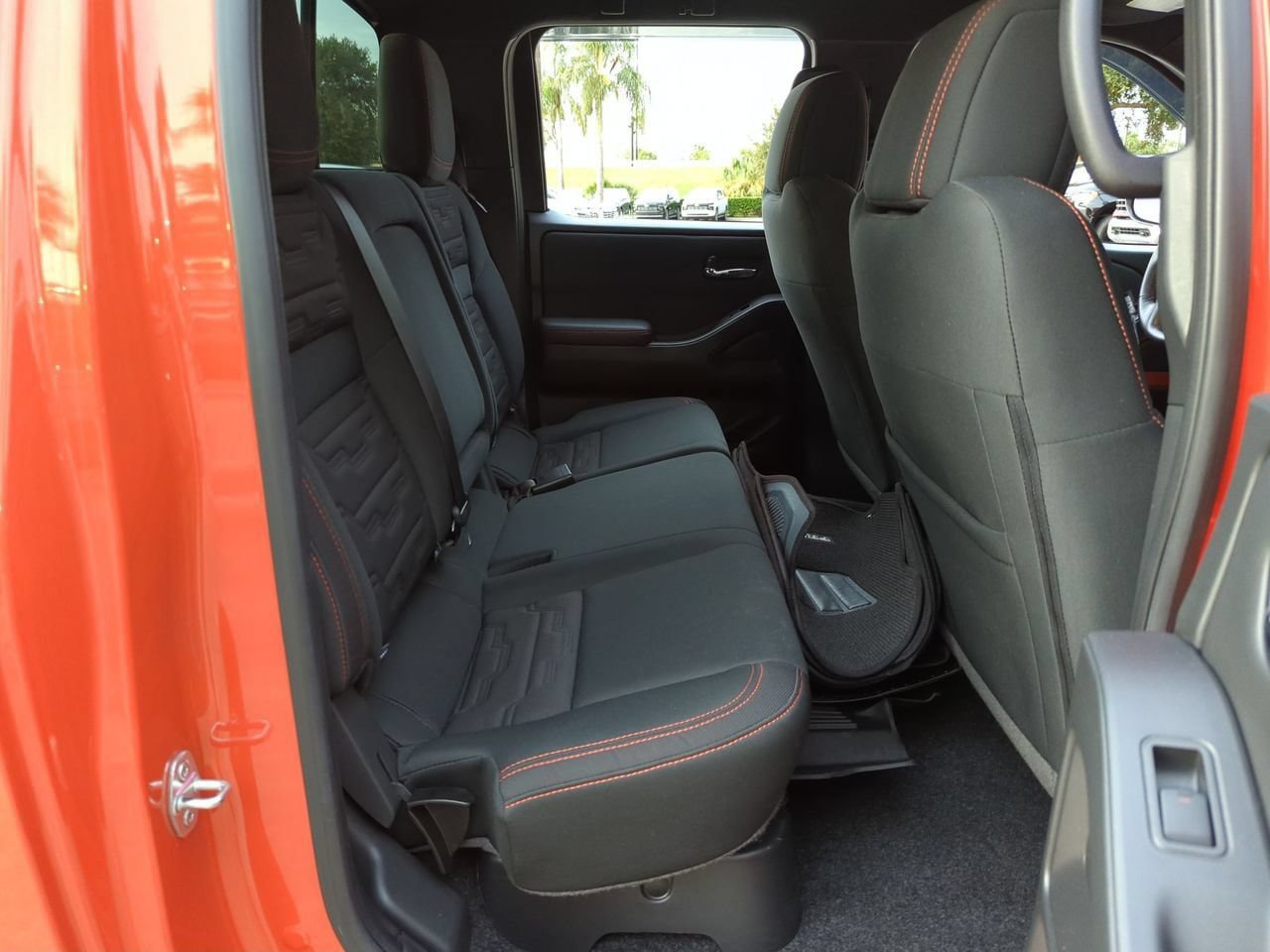 Used 2025 Nissan Frontier Pro-X RWD image 22