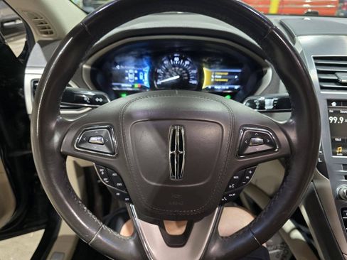 Used 2017 Lincoln MKZ Premiere FWD image 37