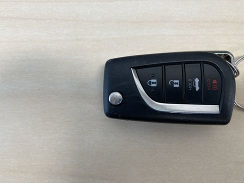 Certified 2023 Toyota Corolla LE image 31