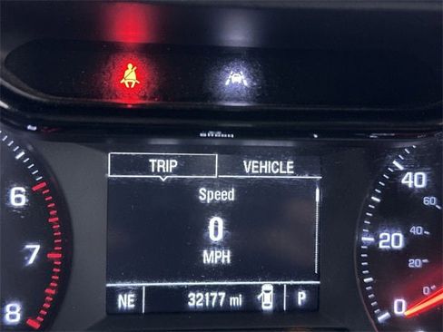 Used 2024 Chevrolet Trax LS image 12