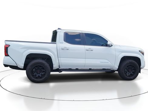 Certified 2025 Toyota Tacoma SR5 RWD image 8
