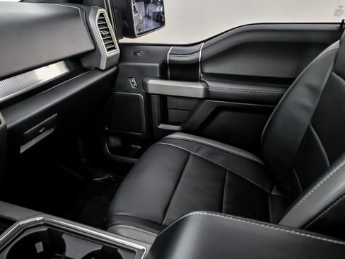 Used 2018 Ford F150 Raptor w/ Equipment Group 802A Luxury image 34