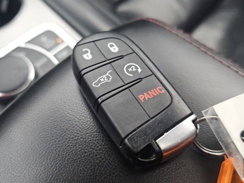 Used 2020 Jeep Grand Cherokee Trailhawk w/ Trailhawk Luxury Group image 35