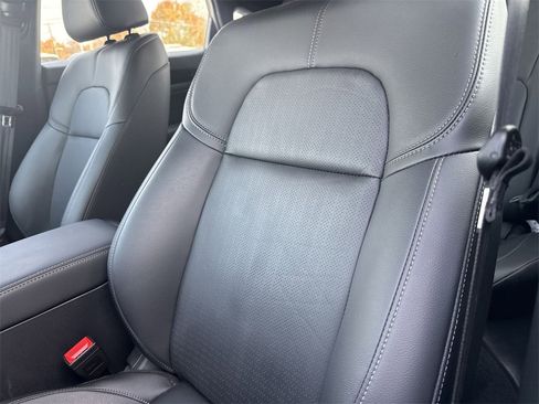 Used 2025 Honda Civic Sport Touring image 9