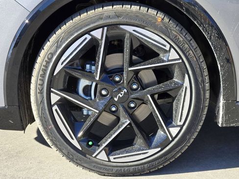 New 2026 Kia K4 GT-Line image 8