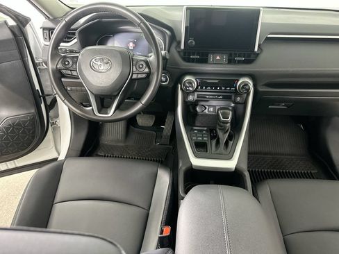 Used 2025 Toyota RAV4 XLE Premium AWD/4WD image 17