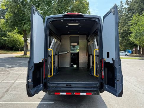 Used 2020 Ford Transit 250 148 High Roof Extended image 23