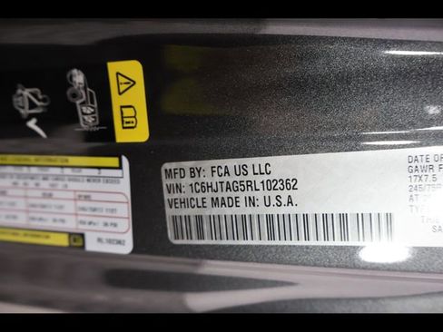 Used 2024 Jeep Gladiator Sport image 32