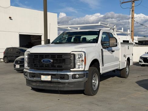 New 2023 Ford F250 XL w/ XL Chrome Package AWD/4WD image 2