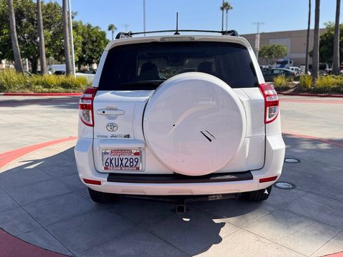 Used 2010 Toyota RAV4 Limited FWD image 7