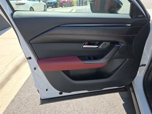 Used 2025 MAZDA CX-50 AWD 2.5 Hybrid w/ Weather Package image 20