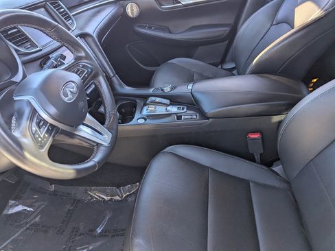 Certified 2024 INFINITI QX50 Luxe image 28