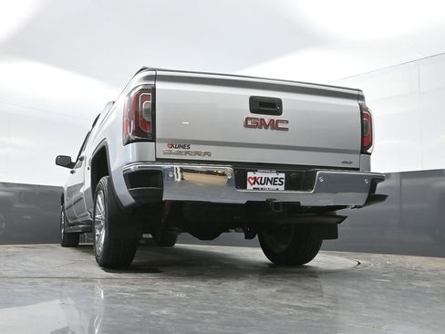 Used 2018 GMC Sierra 1500 SLT AWD/4WD image 42