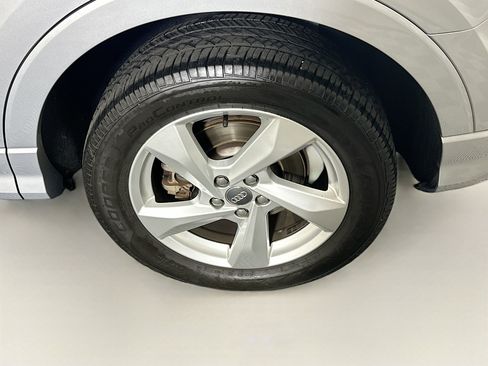 Used 2020 Audi Q3 2.0T Premium w/ Convenience Package image 11