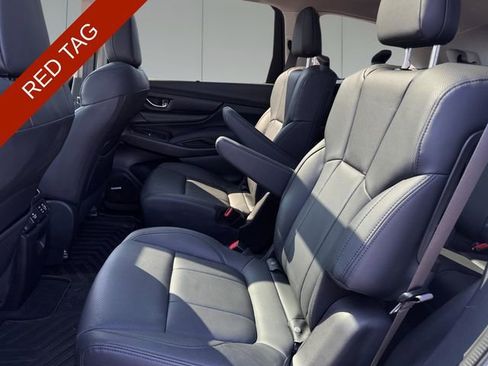 Used 2025 Subaru Ascent Bronze Edition w/ Onyx Package image 10