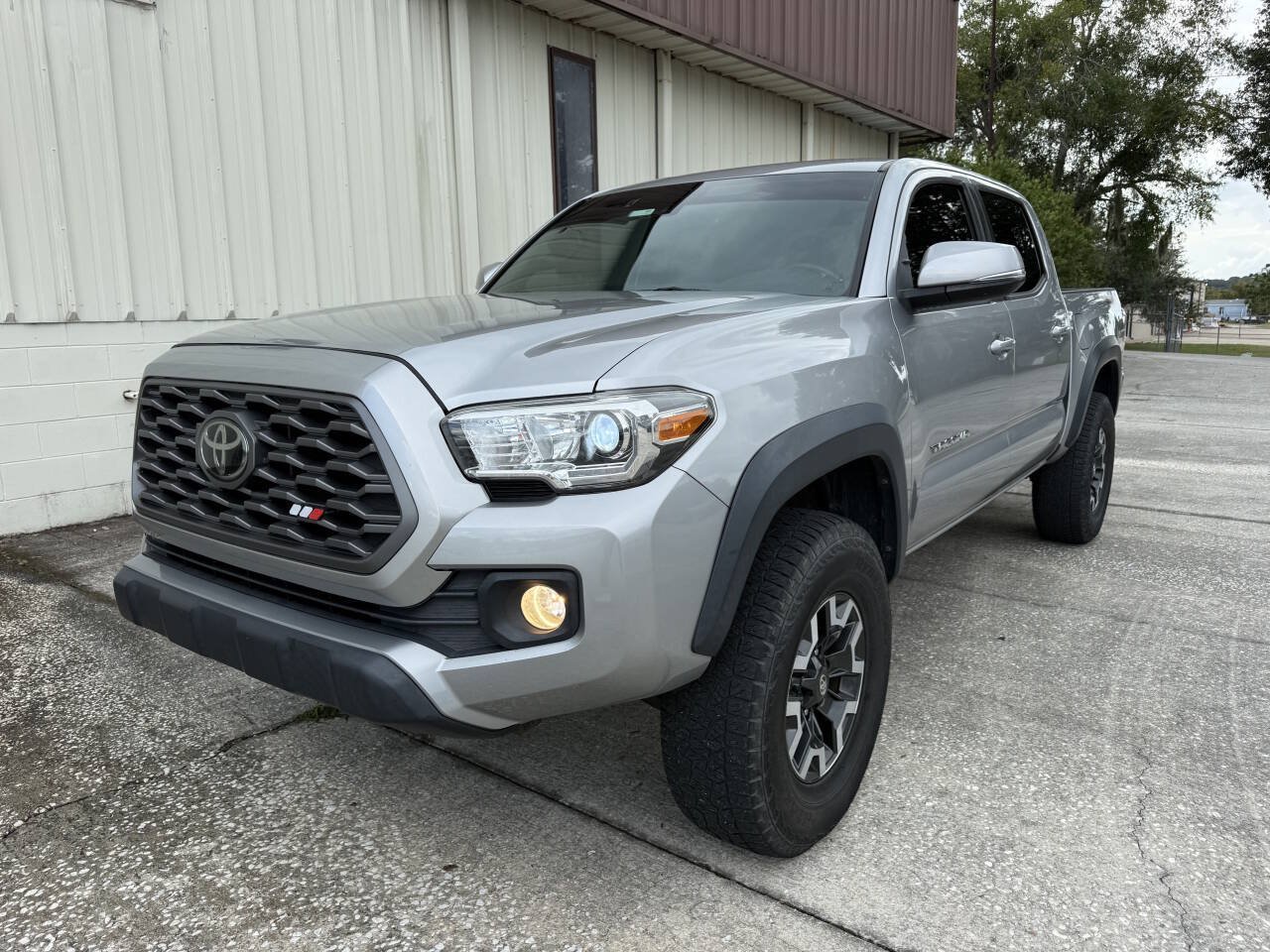 Used 2021 Toyota Tacoma TRD Off-Road AWD/4WD image 17