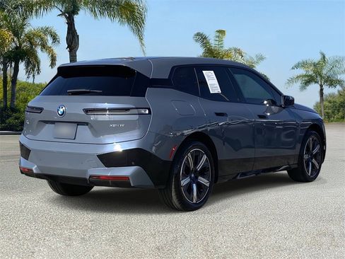 Used 2025 BMW iX xDrive50 image 4