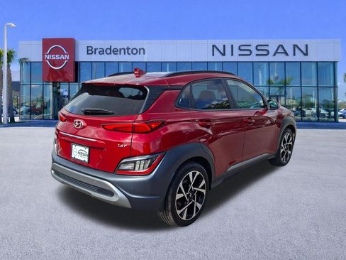 Used 2023 Hyundai Kona Limited FWD image 5