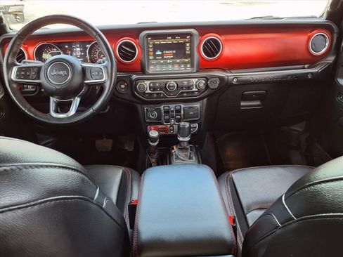 Used 2022 Jeep Wrangler Unlimited Rubicon w/ Cold Weather Group image 19