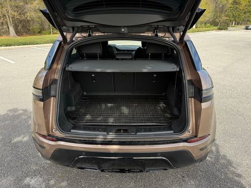 Used 2024 Land Rover Range Rover Evoque S AWD/4WD image 18