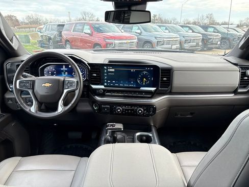 Used 2023 Chevrolet Silverado 1500 LTZ w/ LTZ Premium Package image 25